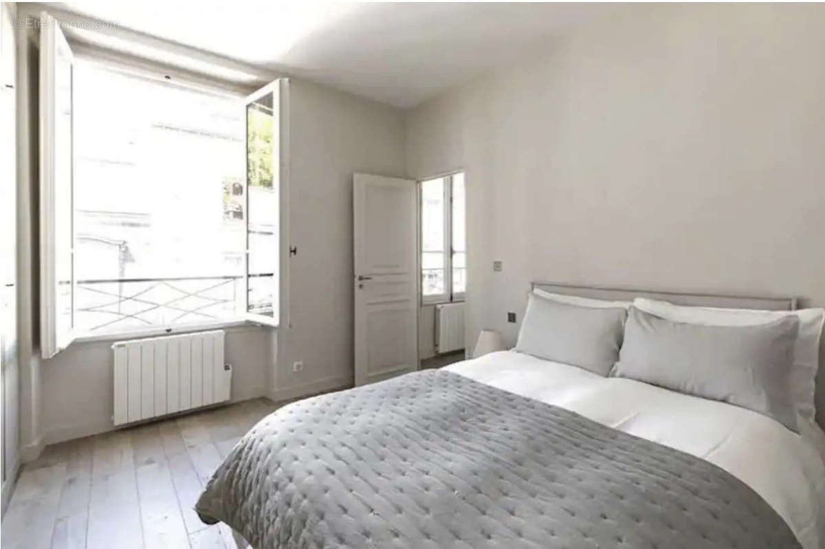 Appartement à PARIS-4E