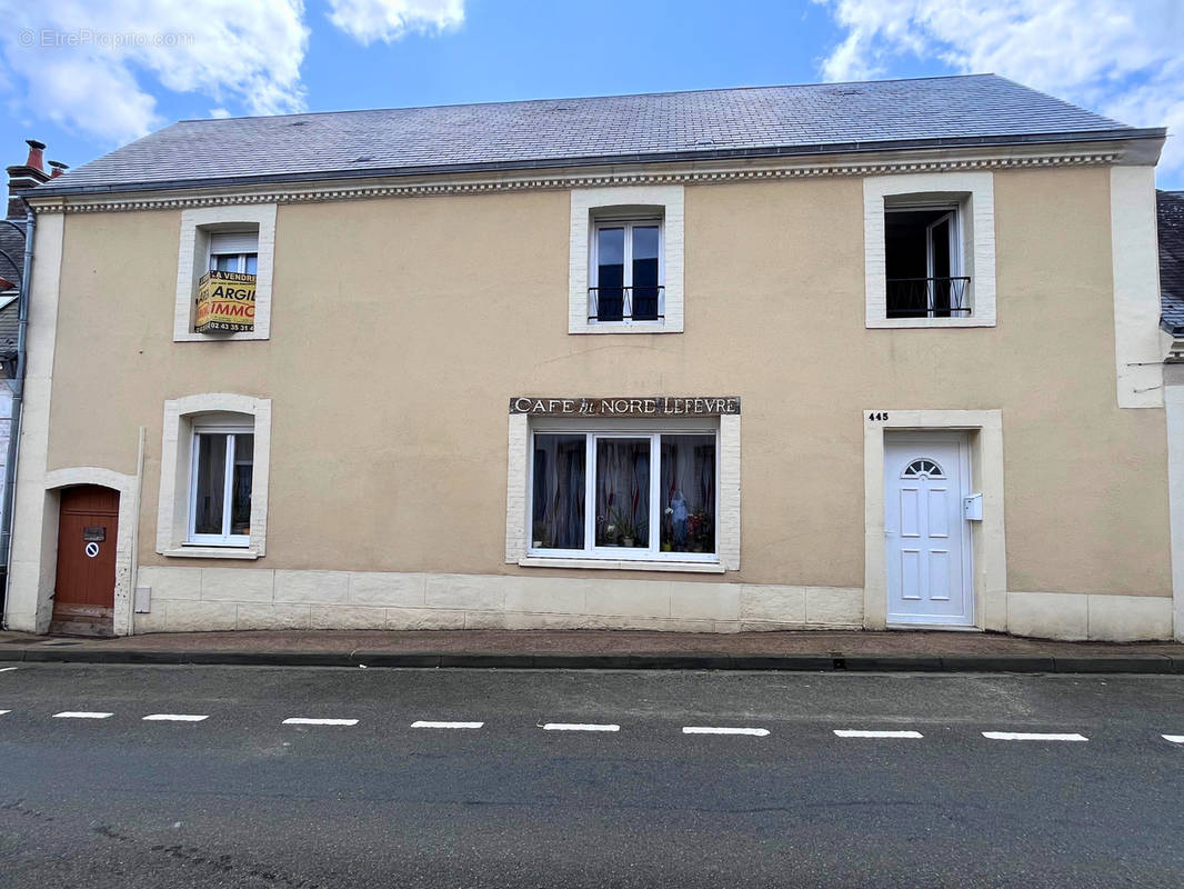 Maison à SAINT-CALAIS