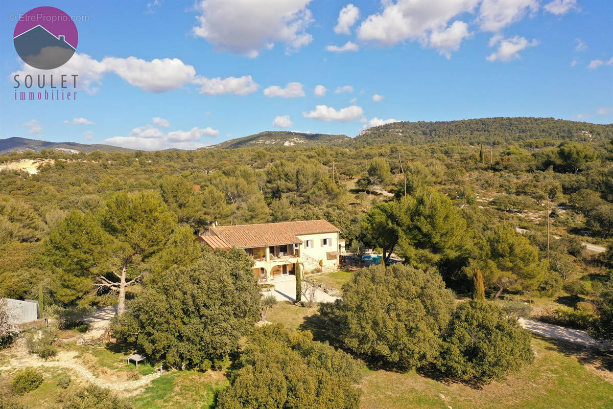 Maison à L&#039;ISLE-SUR-LA-SORGUE