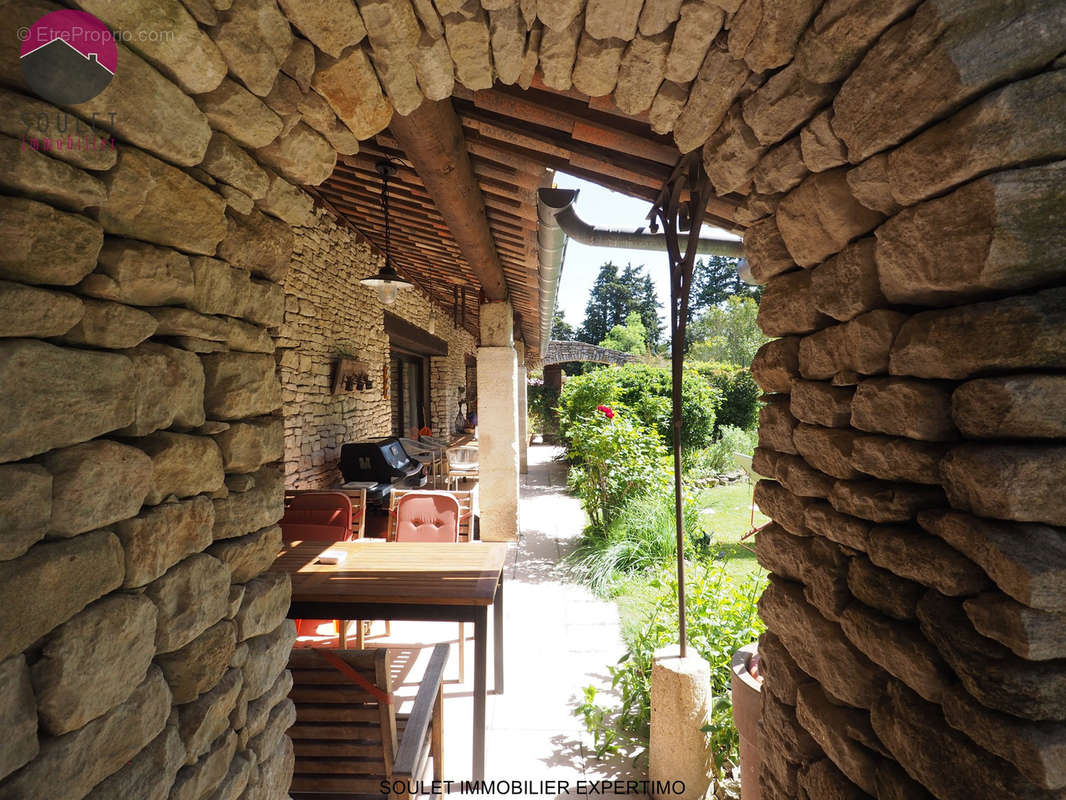 Maison à L&#039;ISLE-SUR-LA-SORGUE