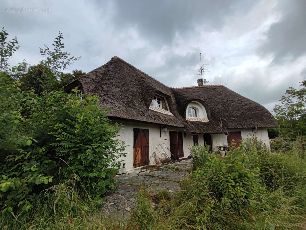 Maison à VILLECONIN