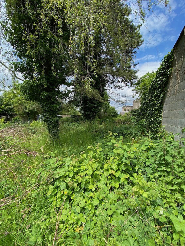 Terrain à MAUBEUGE