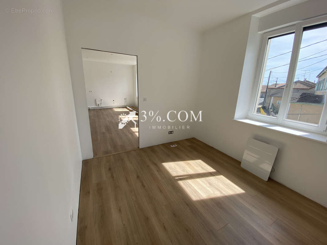 Appartement à COLOMBEY-LES-BELLES