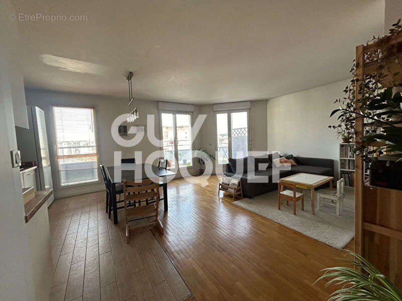 Appartement à NEUILLY-PLAISANCE