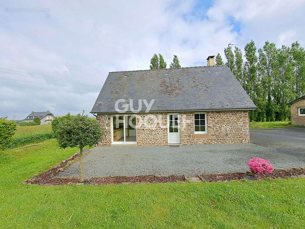 Maison à LE BENY-BOCAGE