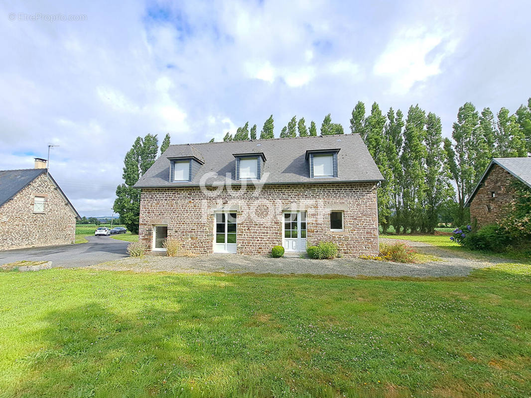 Maison à LE BENY-BOCAGE