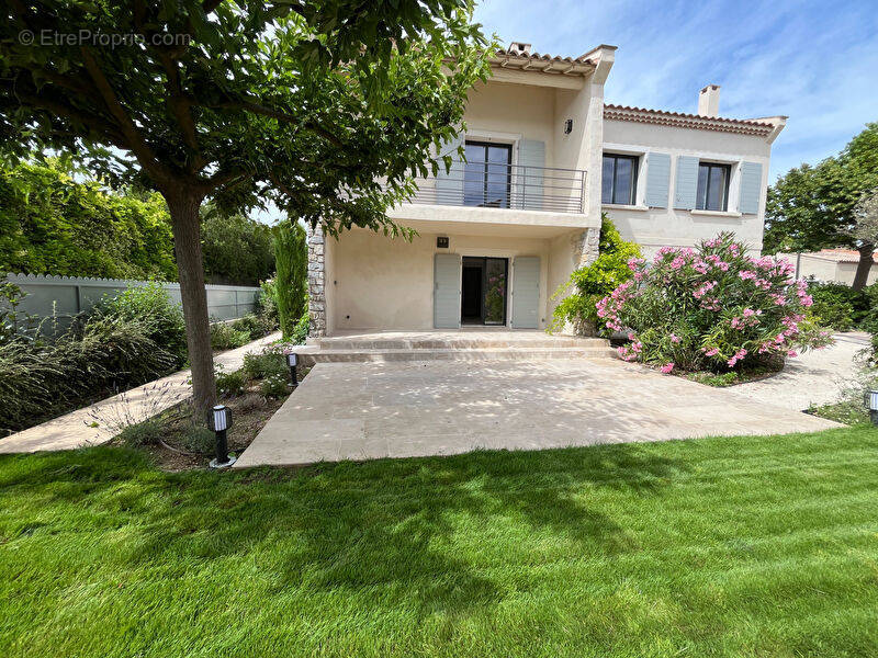 Maison à MAUSSANE-LES-ALPILLES