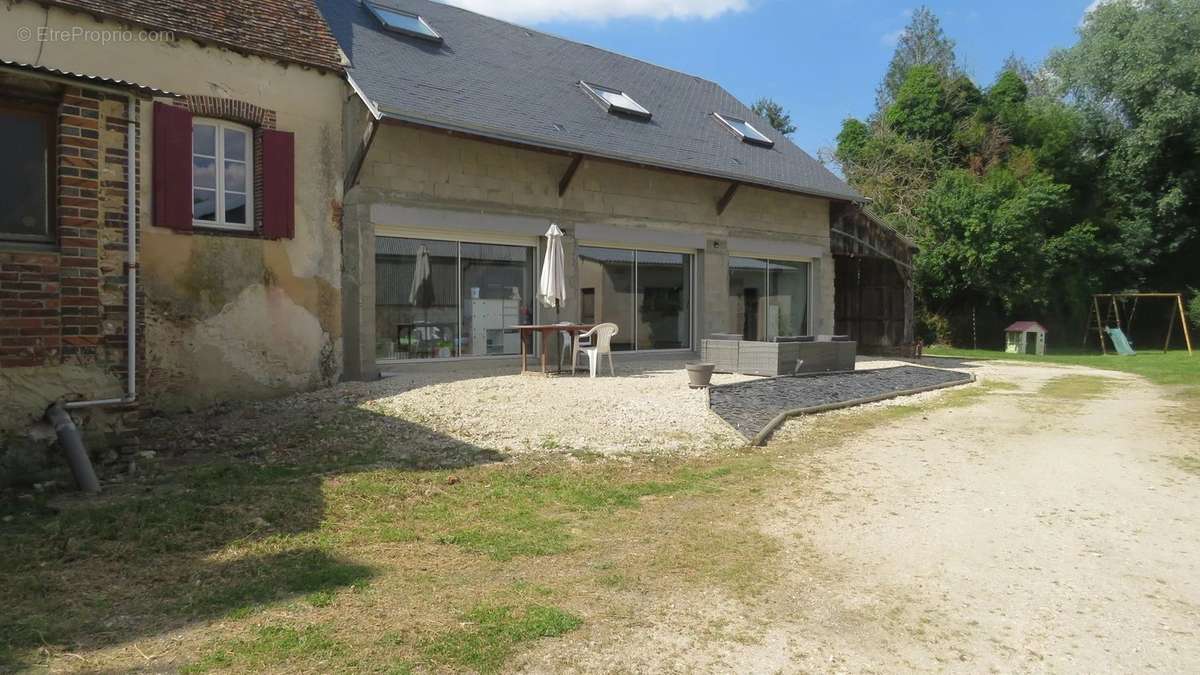 Maison à CHATEAUNEUF-EN-THYMERAIS