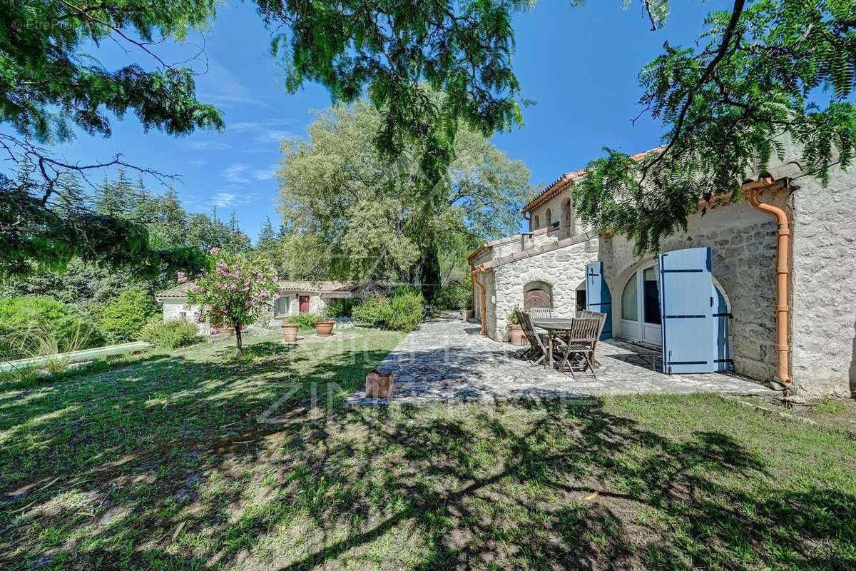 Maison à UZES