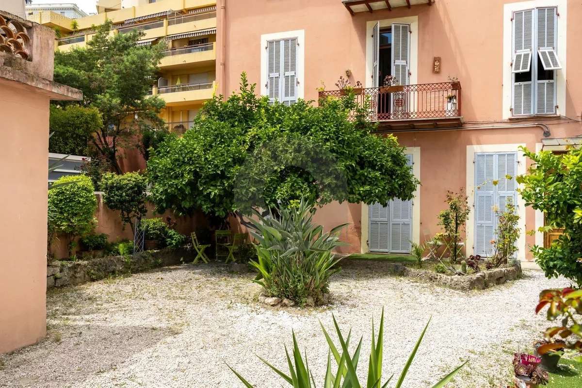 Appartement à MENTON