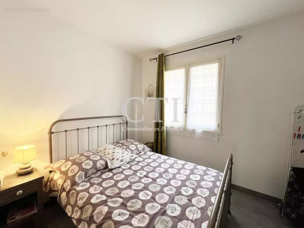 Appartement à VAISON-LA-ROMAINE