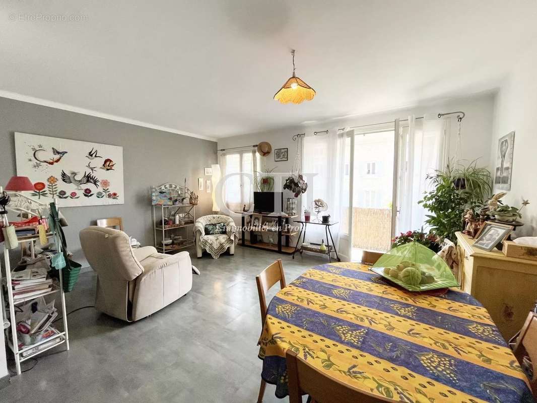 Appartement à VAISON-LA-ROMAINE