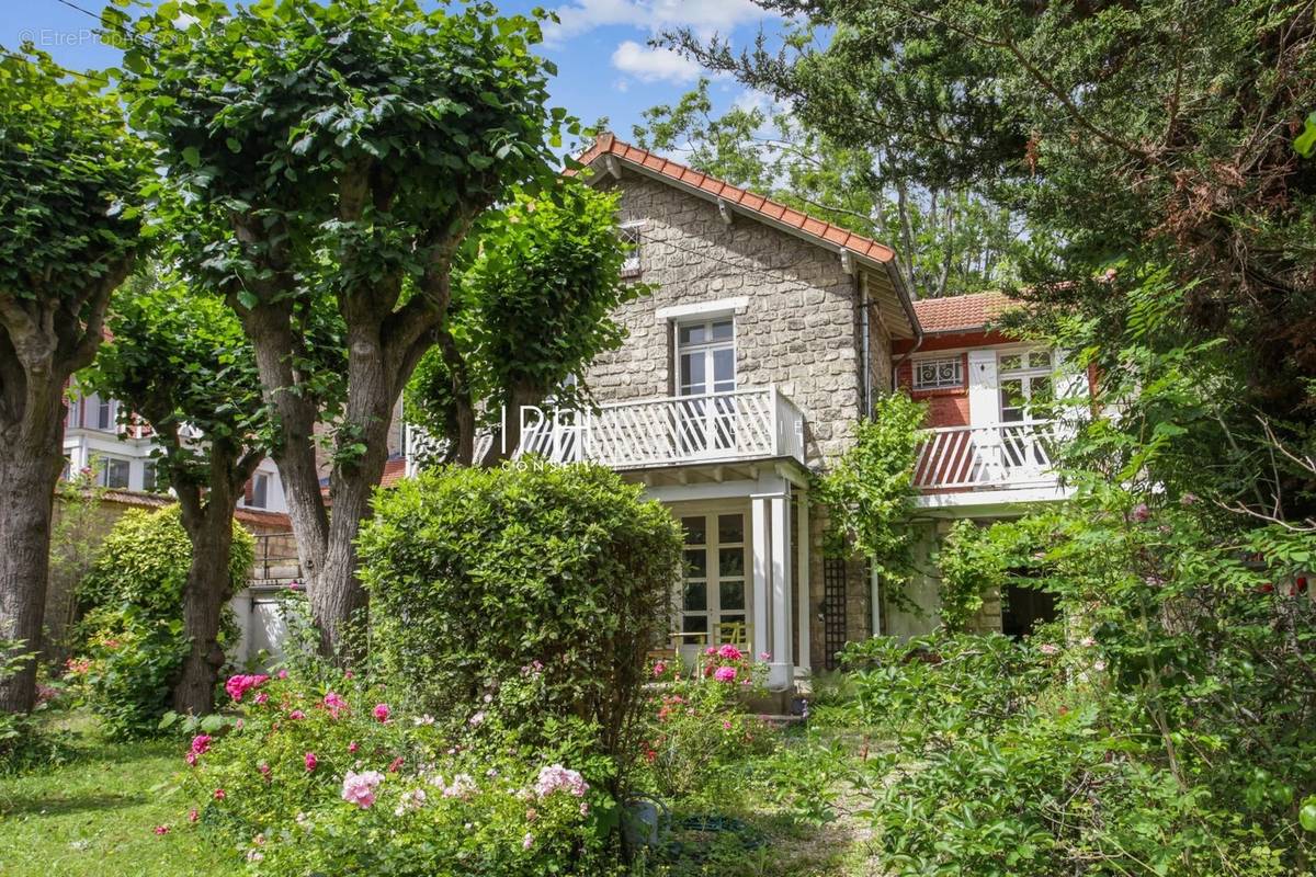 Maison à RUEIL-MALMAISON