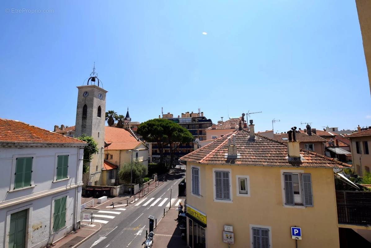 Appartement à VALLAURIS