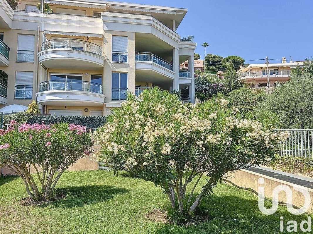 Photo 9 - Appartement à ROQUEBRUNE-CAP-MARTIN