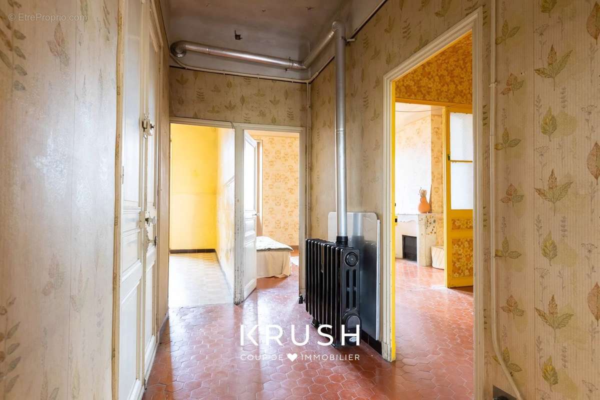 Appartement à MARSEILLE-7E