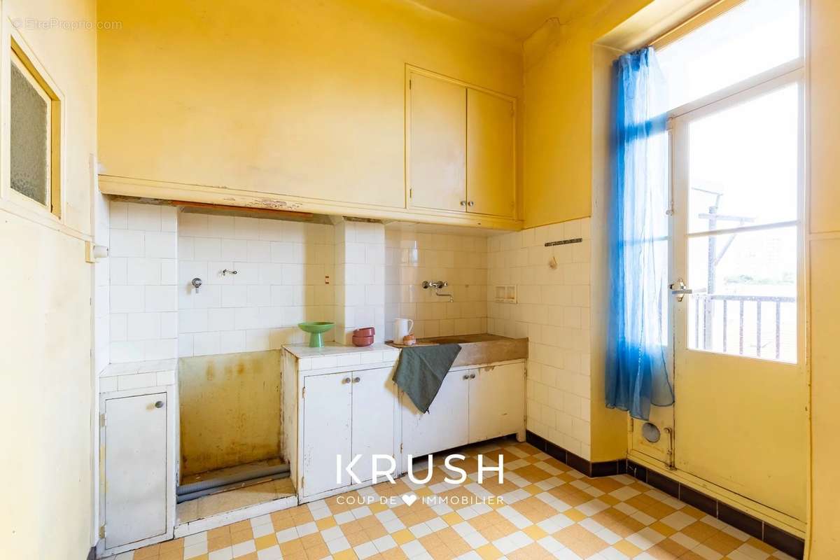 Appartement à MARSEILLE-7E