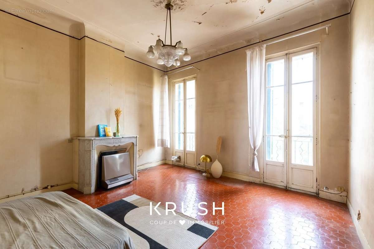 Appartement à MARSEILLE-7E