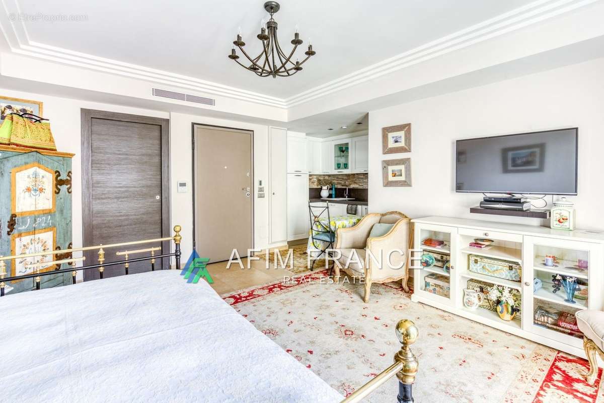 Appartement à ROQUEBRUNE-CAP-MARTIN