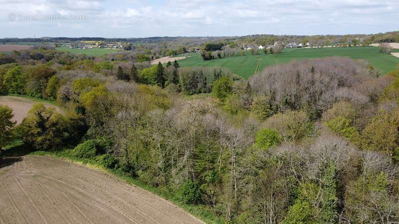 Terrain à TREVRON