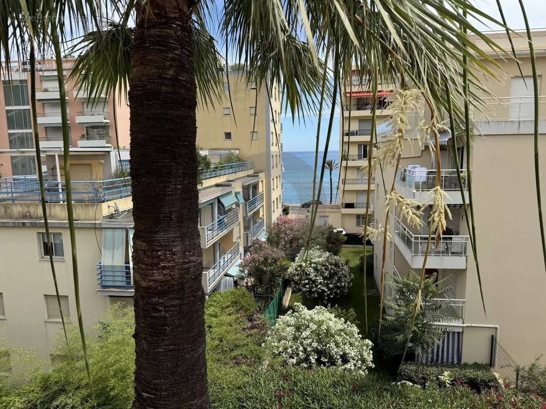 Appartement à ROQUEBRUNE-CAP-MARTIN