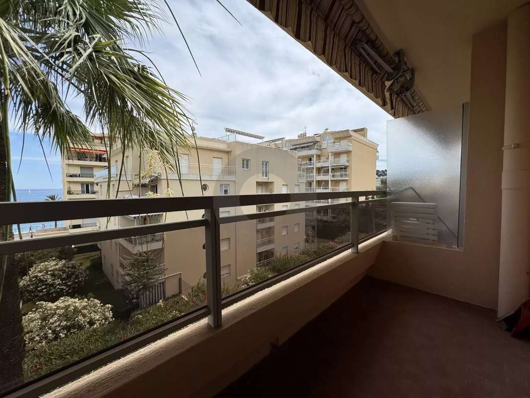 Appartement à ROQUEBRUNE-CAP-MARTIN