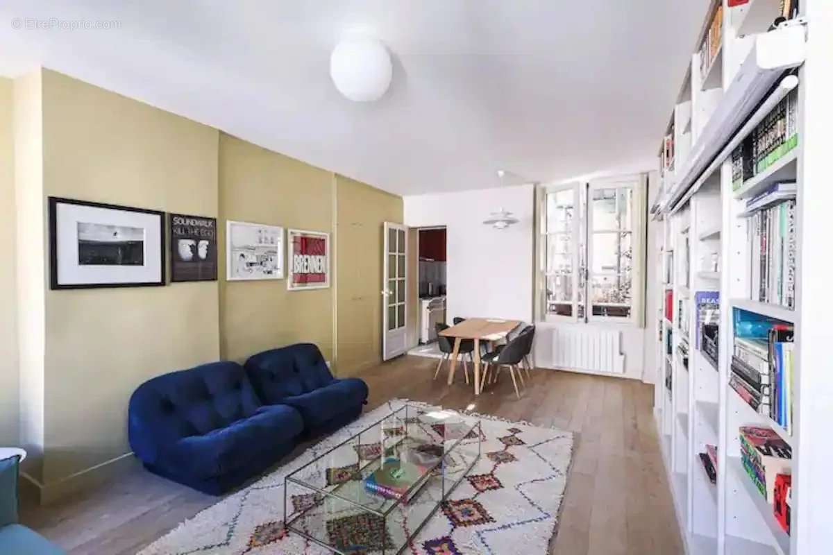 Appartement à PARIS-4E