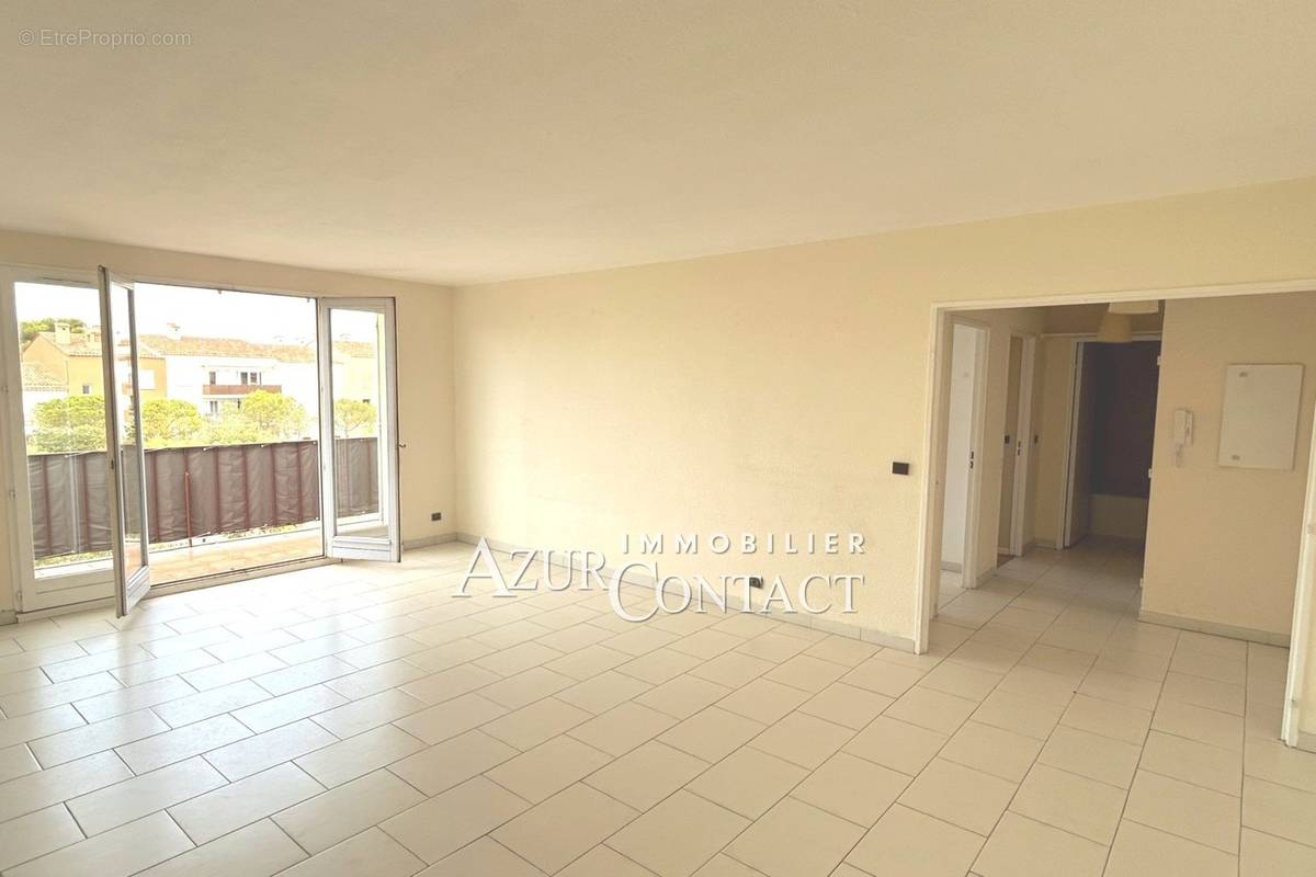 Appartement à MOUGINS