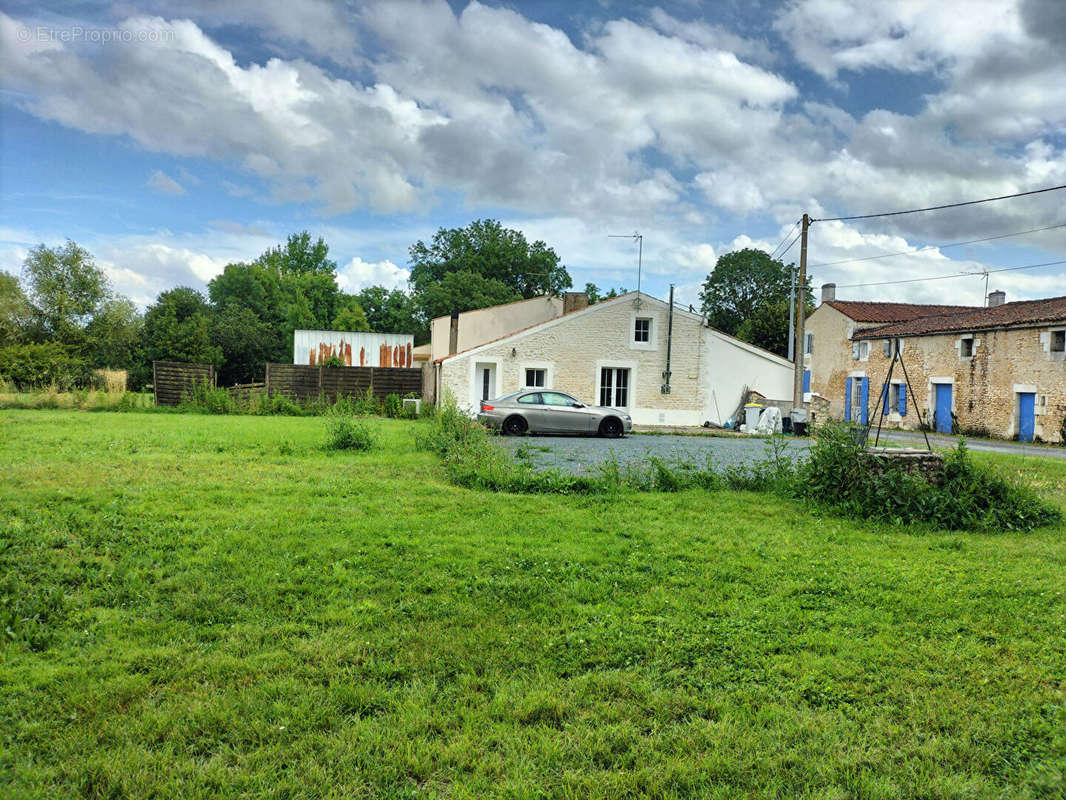 Maison à SAINT-HIPPOLYTE