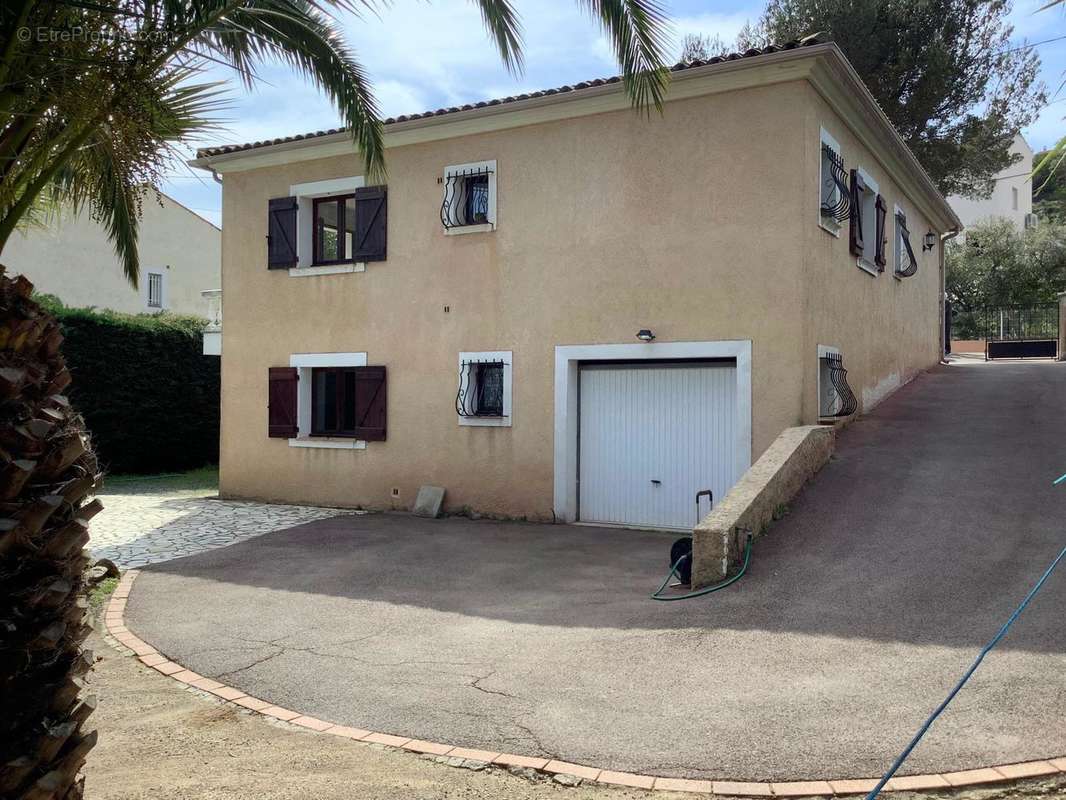 Photo 8 - Maison à FREJUS