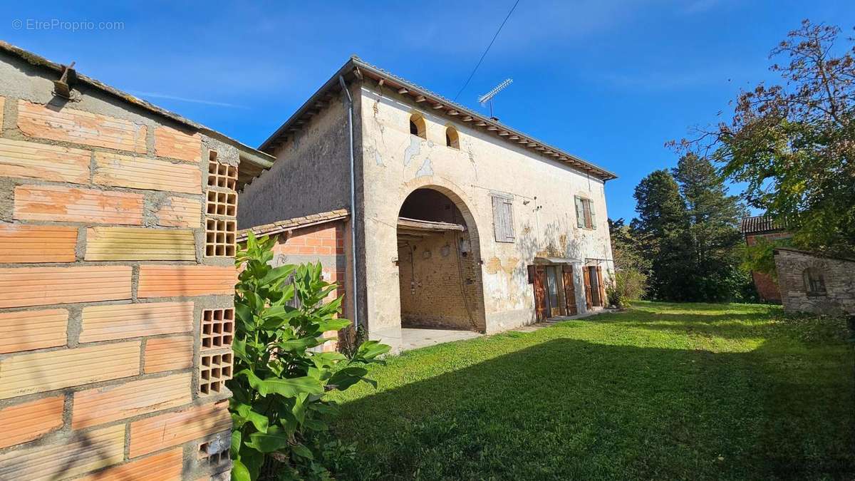 Photo 2 - Maison à MONCLAR-DE-QUERCY