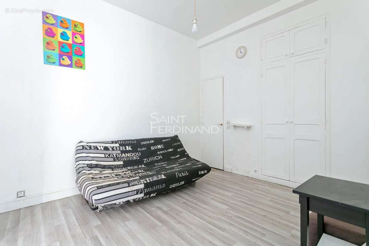 Appartement à PARIS-17E