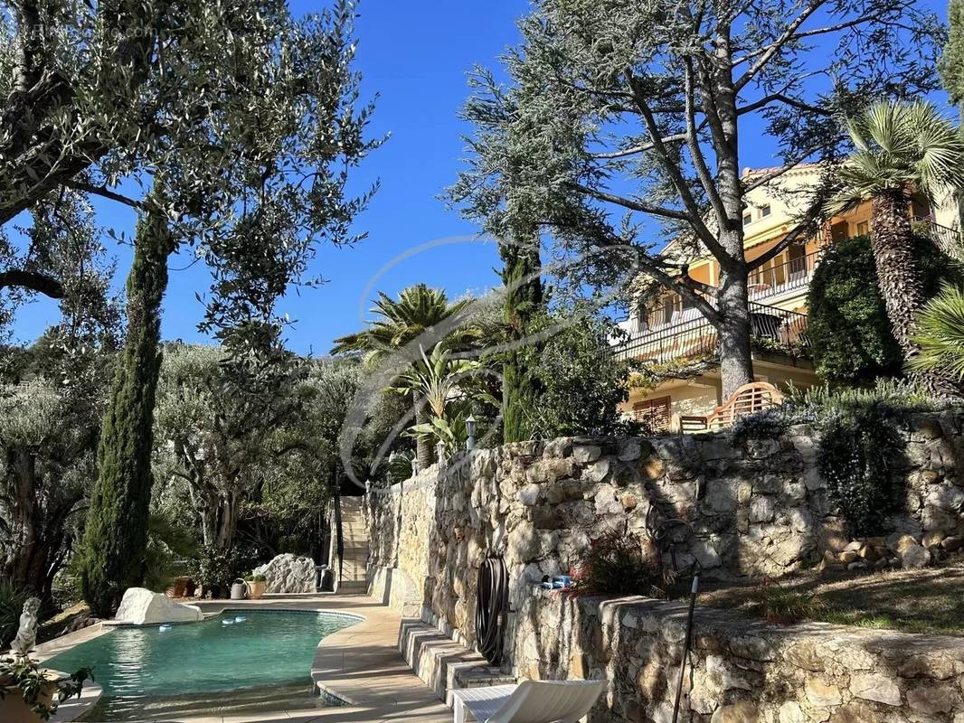 Maison à ROQUEBRUNE-CAP-MARTIN