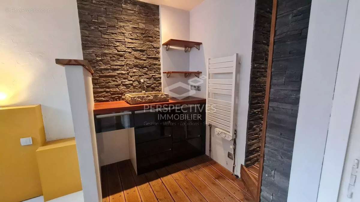 Appartement à SAINT-ETIENNE