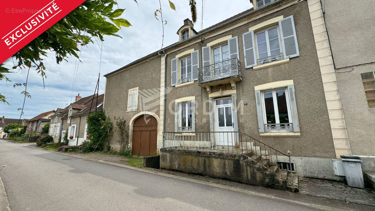 Maison à LA CHARITE-SUR-LOIRE