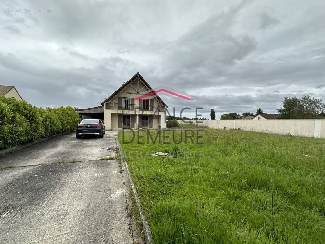 Maison à FAVRIEUX