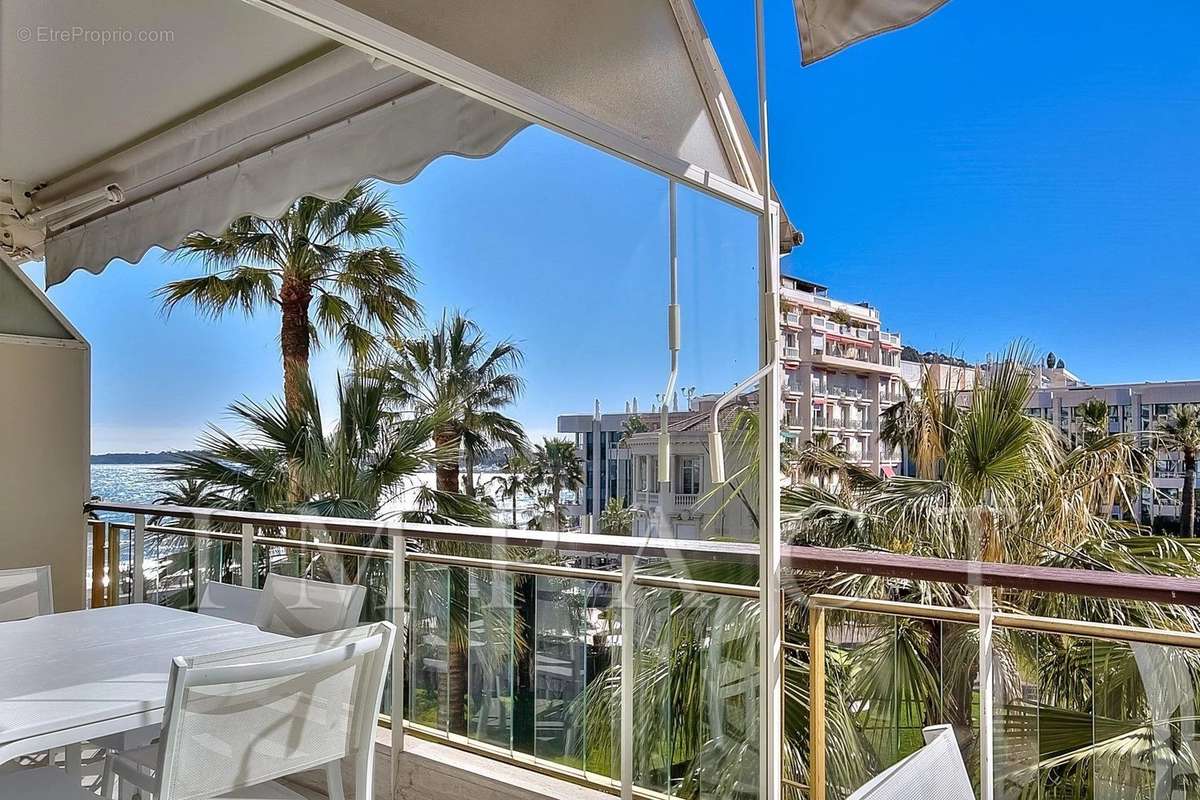 Appartement à CANNES