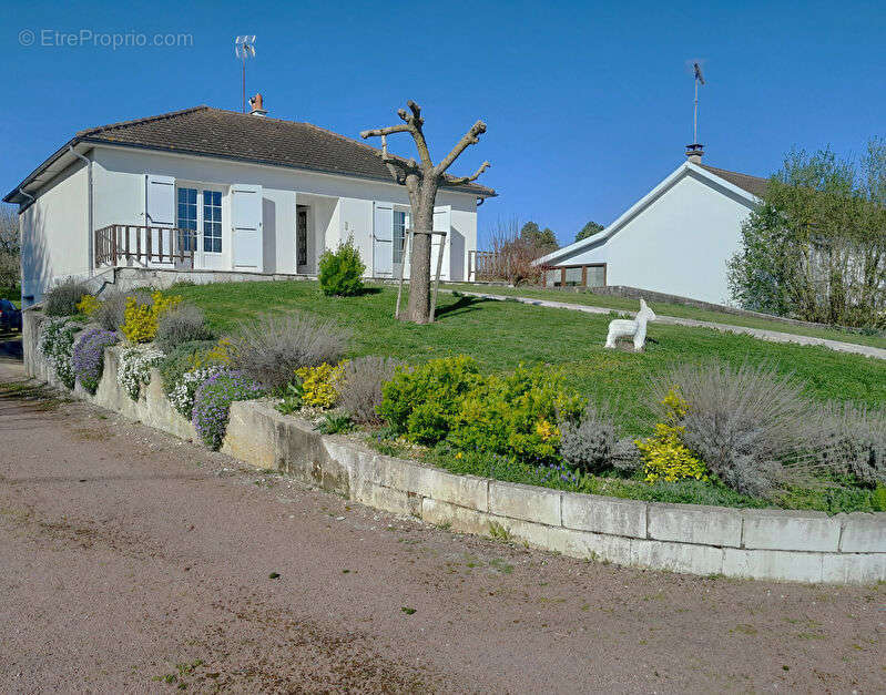 Maison à LIGUEIL