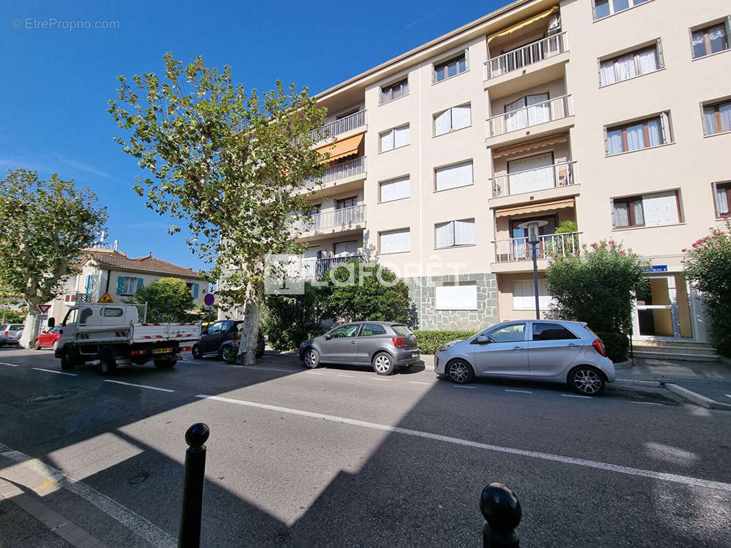 Appartement à MOUANS-SARTOUX