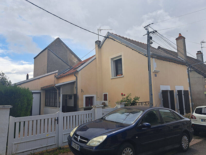 Maison à POUILLY-SUR-LOIRE