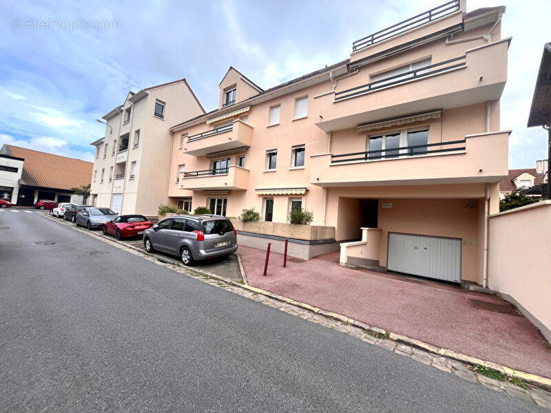 Appartement à JOUY-EN-JOSAS