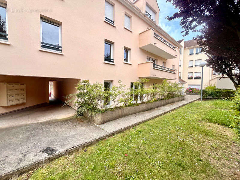 Appartement à JOUY-EN-JOSAS