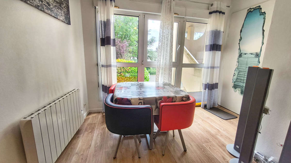 Appartement à SERRIS