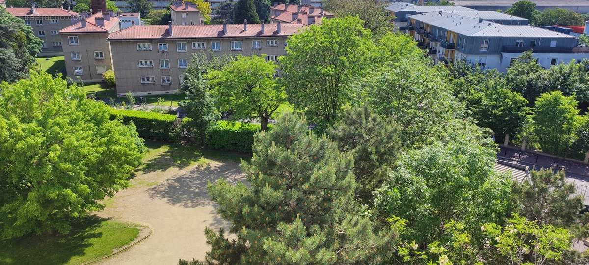 Appartement à AUBERVILLIERS