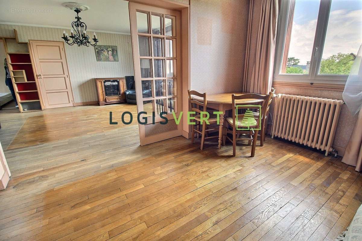 Appartement à PALAISEAU