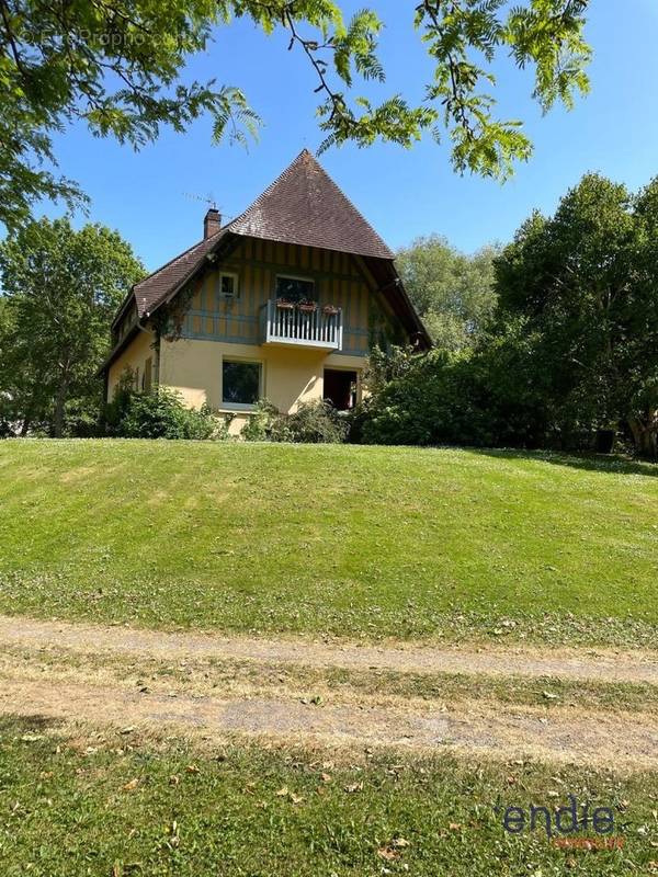 Maison à CANY-BARVILLE