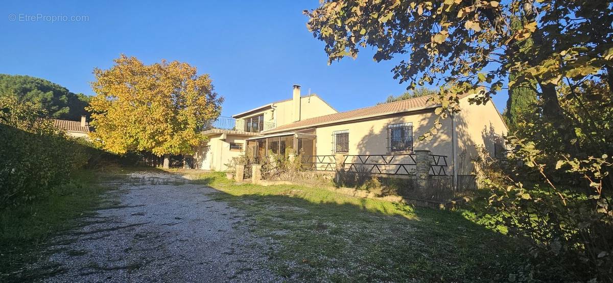 Maison à UZES