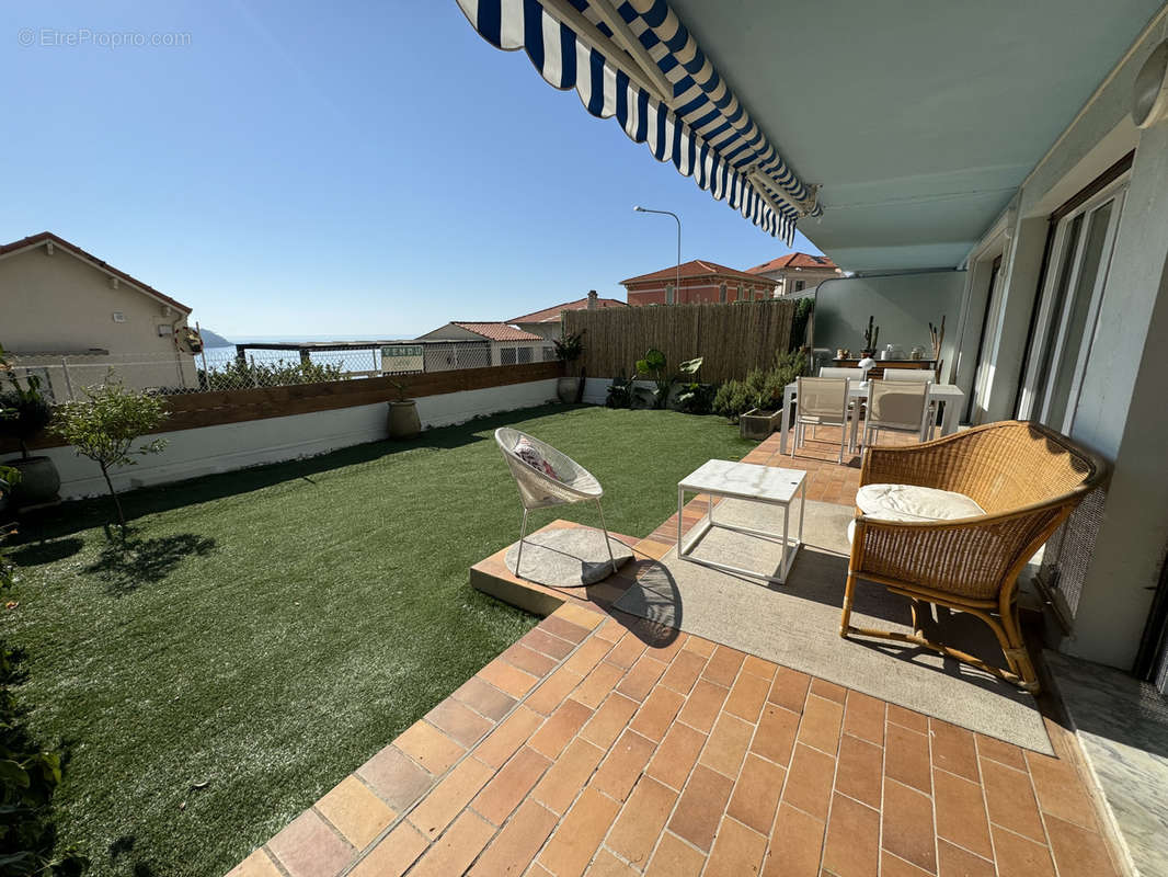 Appartement à ROQUEBRUNE-CAP-MARTIN