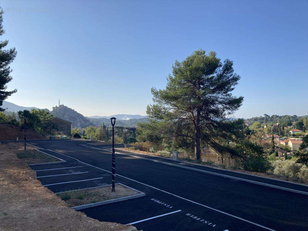 Terrain à FONTVIEILLE