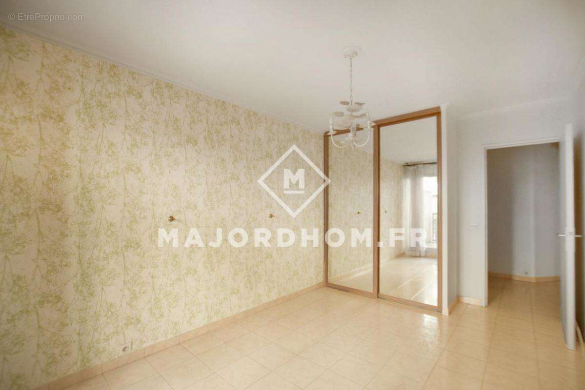 Appartement à MARSEILLE-6E